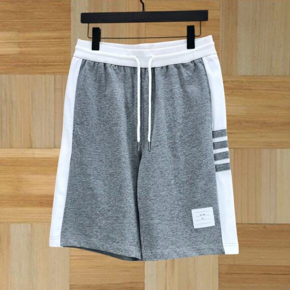 Thom Browne Men's Grey Shorts - Picture 1 of 3
